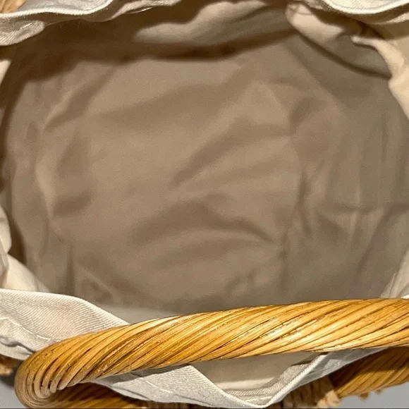 New NWT Woven Straw Pearl Round Bucket Bag - Picture 9 of 14